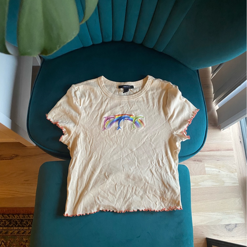 *SOLD* Cute 90s style colorful dolphins crop top with scrunched edges